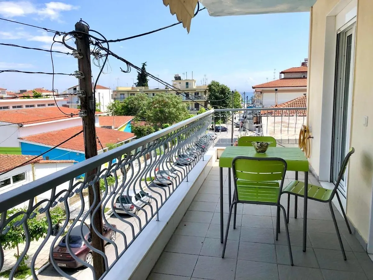 Mina Apartments 3 Nea Kallikrateia 0*,  Grecia